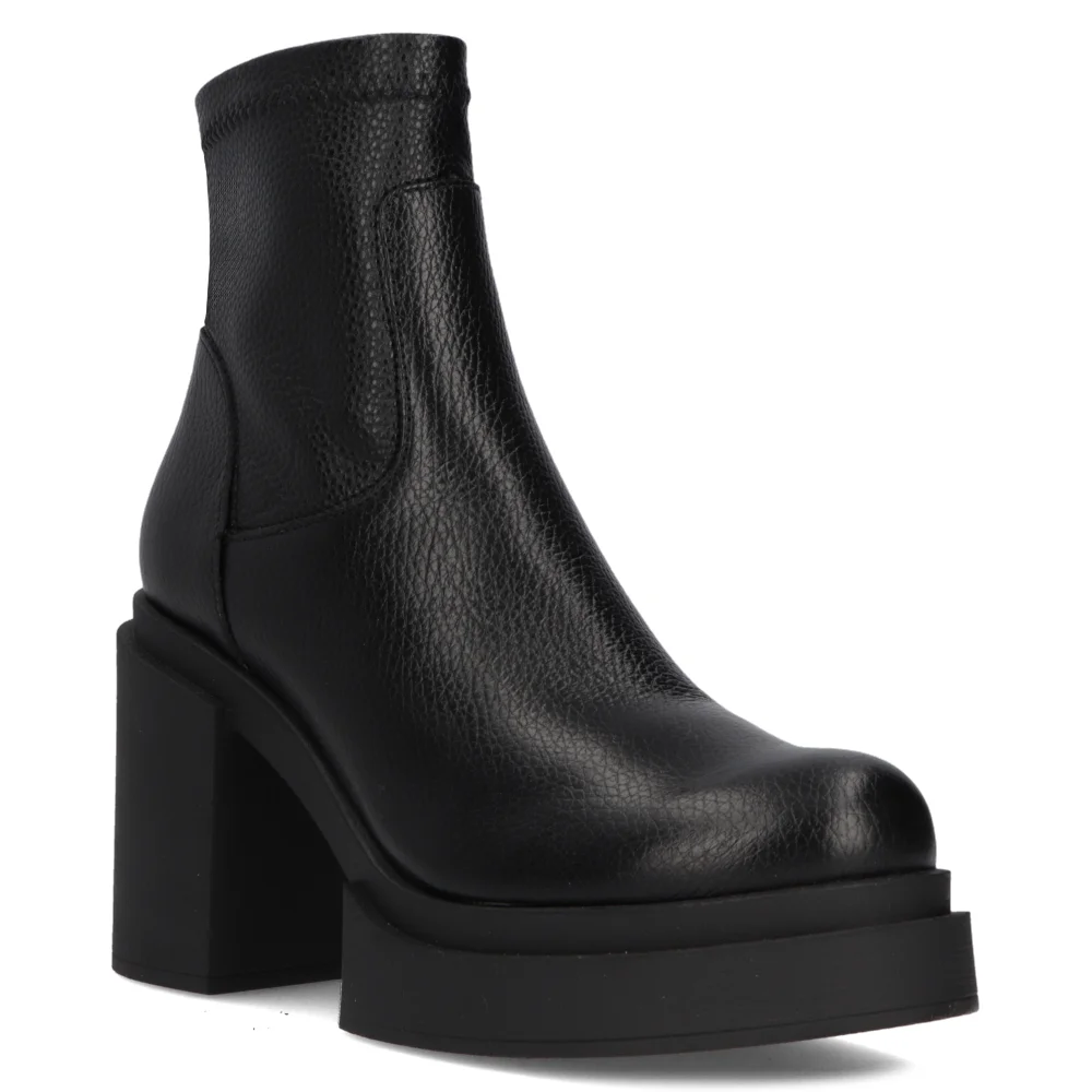 Leather ankle boots Filippo 1322 black