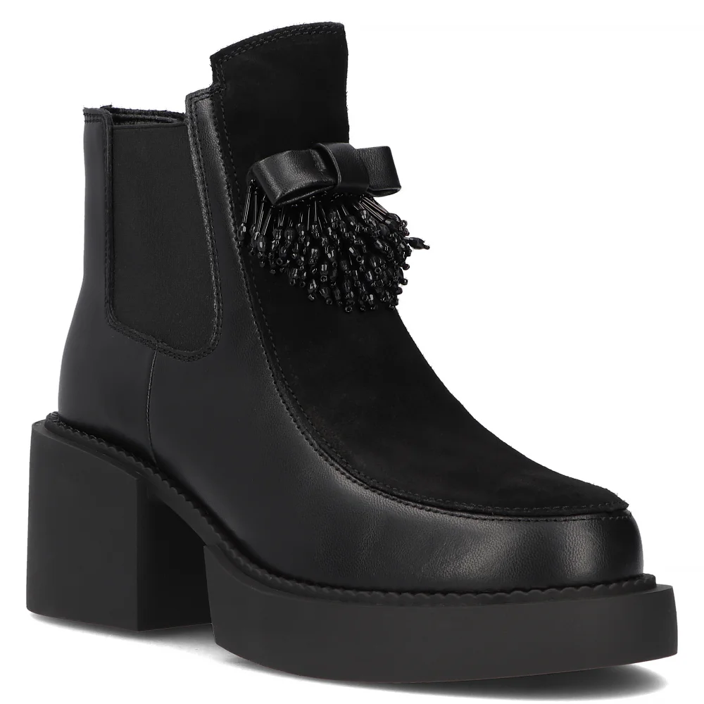 Leather ankle boots Filippo DBT6372/24 BK black