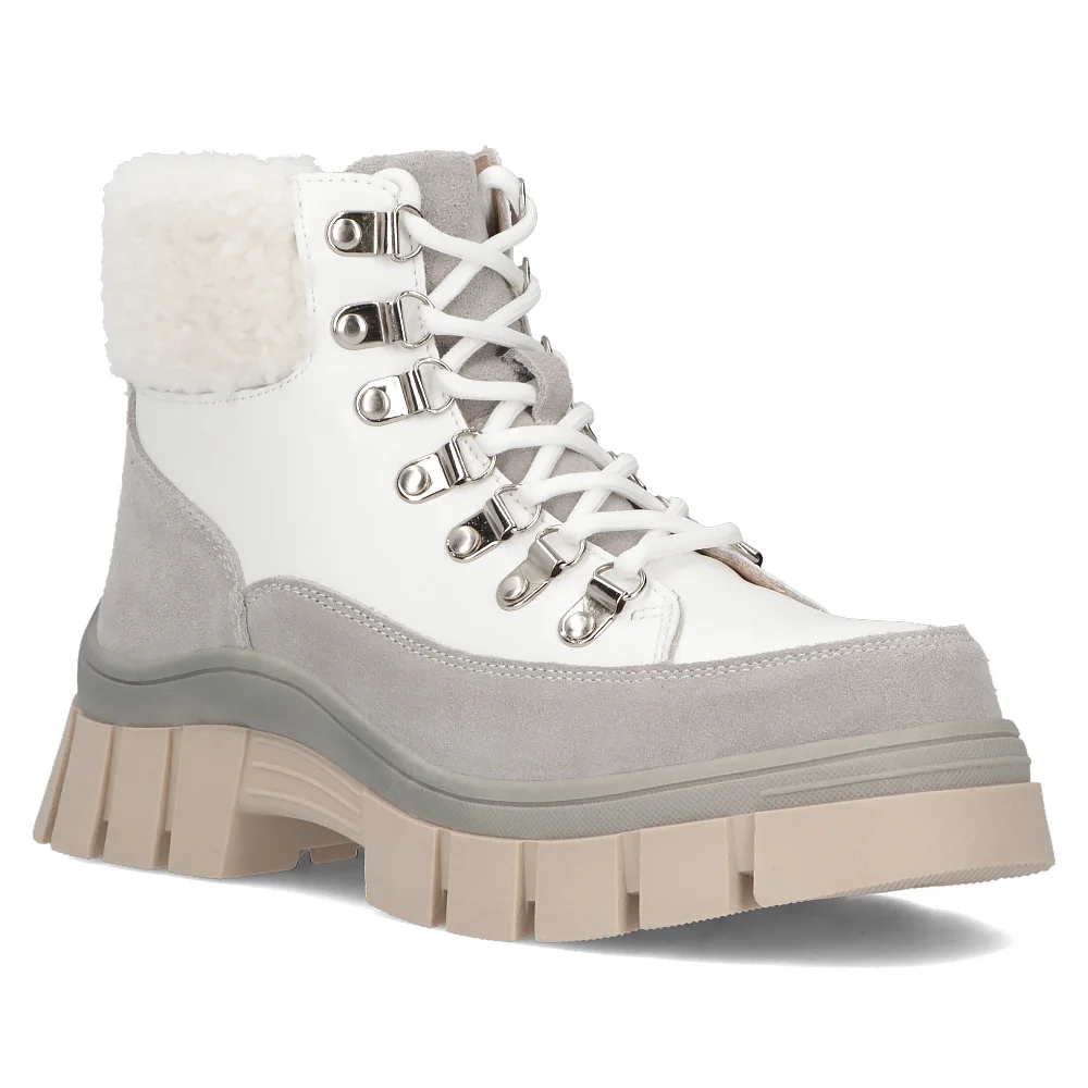 Leather ankle boots Filippo DBT6471/24 WH white