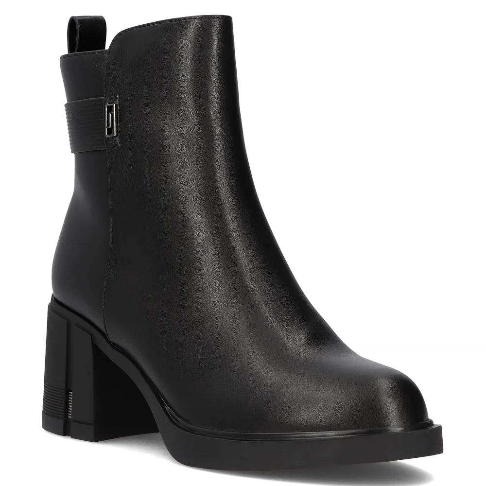 Leather ankle boots Filippo DBT6519/24 BK black