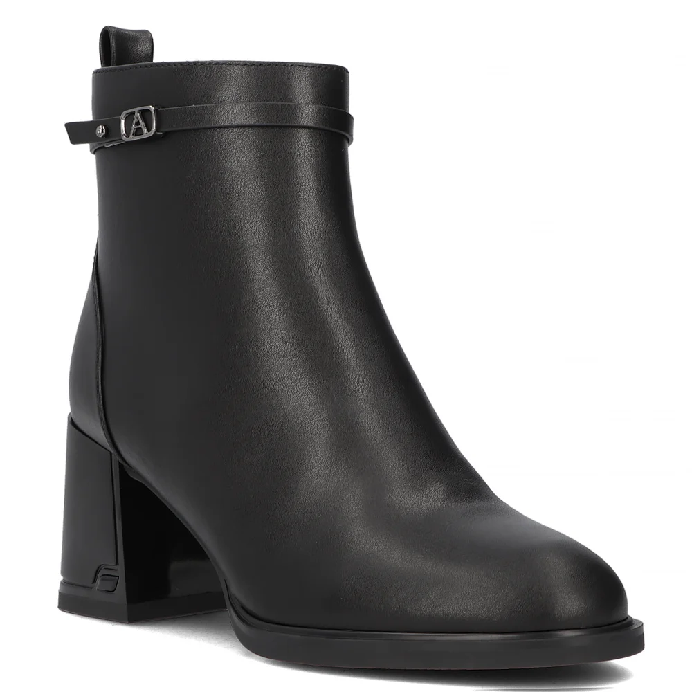 Leather ankle boots Filippo DBT6544/24 BK black