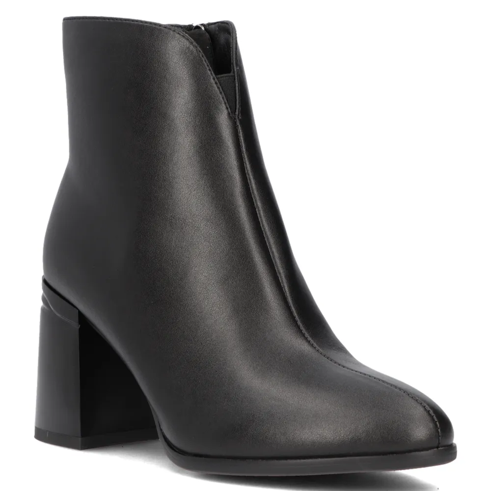 Leather ankle boots Filippo DBT6548/24 BK black