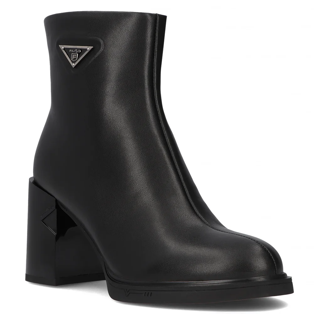 Leather ankle boots Filippo DBT6555/24 BK black