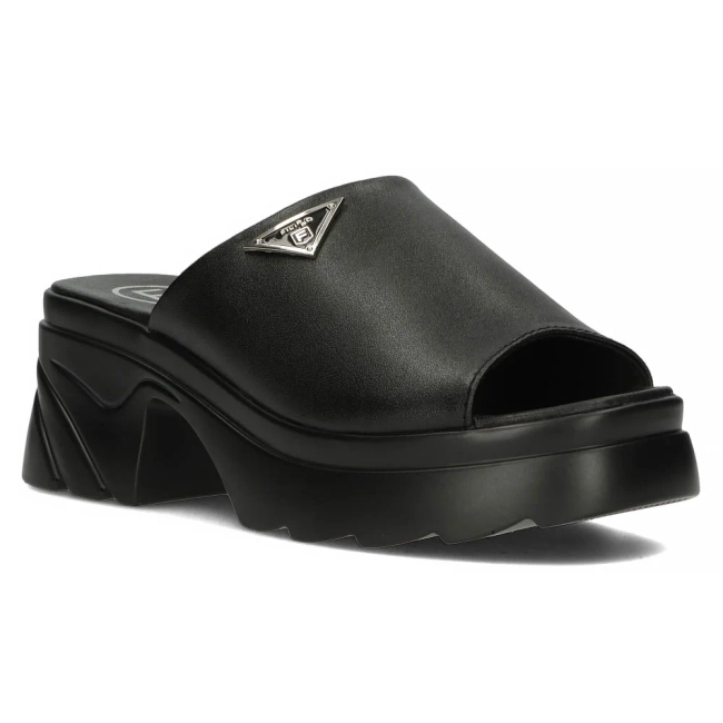 Leather flip-flops Filippo DK4616/24 BK black